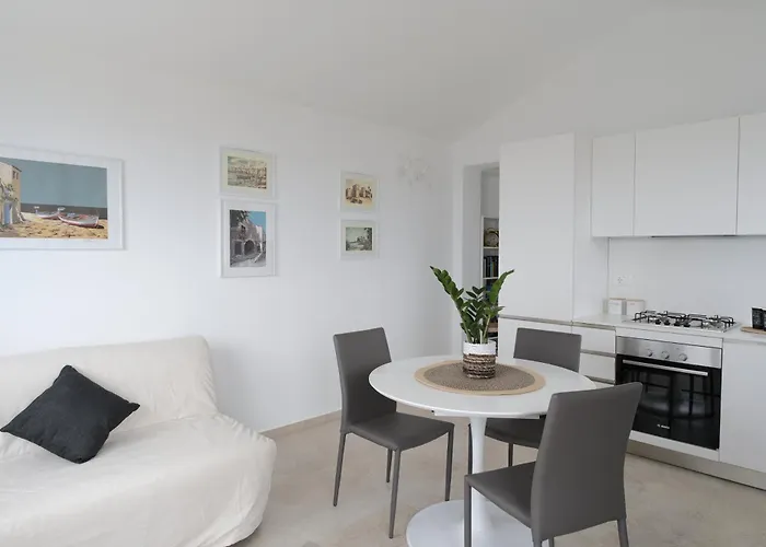 Pietra A Mare * צ'פאלו